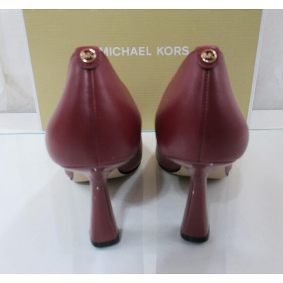 Michael Kors Clara Mid Heel Pointed toe Pump Mulberry Leather - Picture 6 of 9